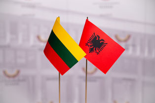 Seimo Pirmininkė sveikina Albaniją Nepriklausomybės dienos proga