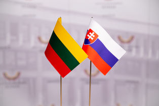 Speaker of the Seimas congratulated Slovakia on Constitution Day